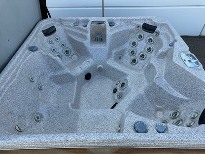 Used Arctic Spa 2009 Summit S/MP